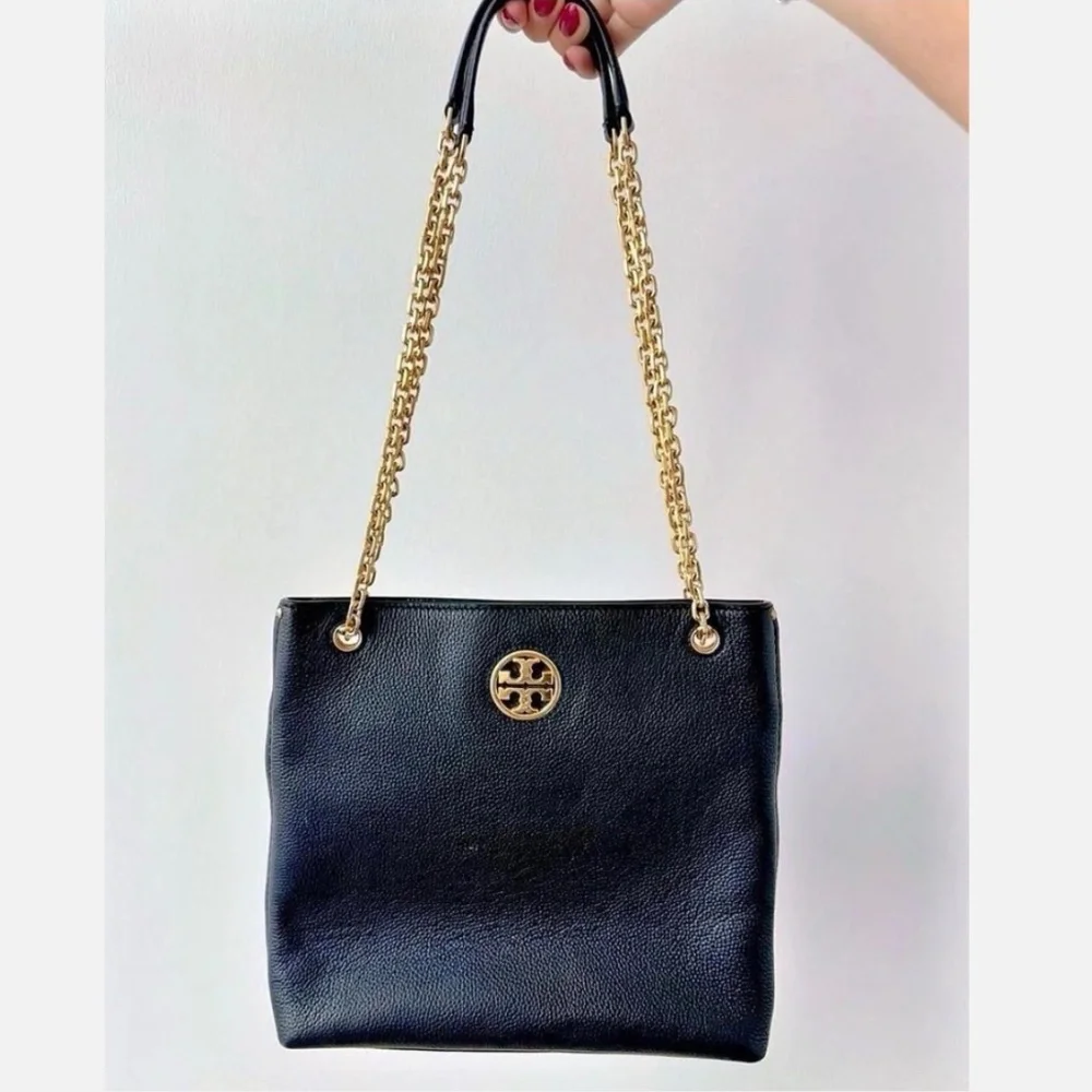 TORY BURCH | Black Carson SwingPack Leather Crossbody Bag - Picture 6 of 13